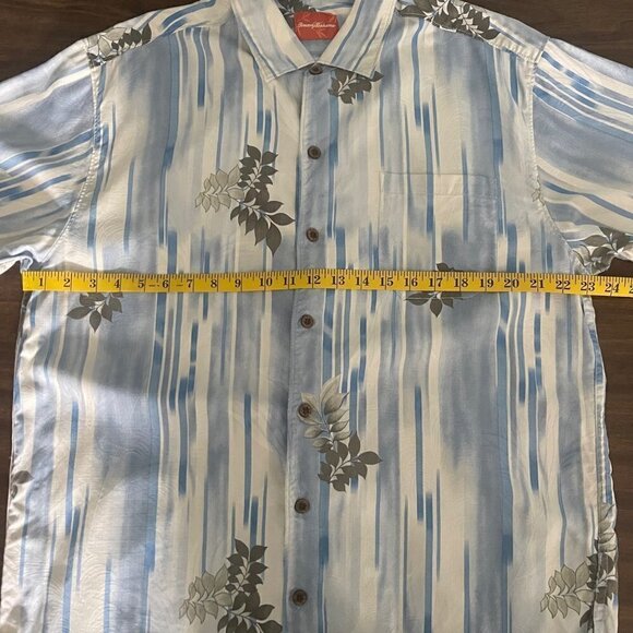 Tommy Bahama men button down hawaiian 100% silk short sleeve campshirt Size L - Picture 10 of 10